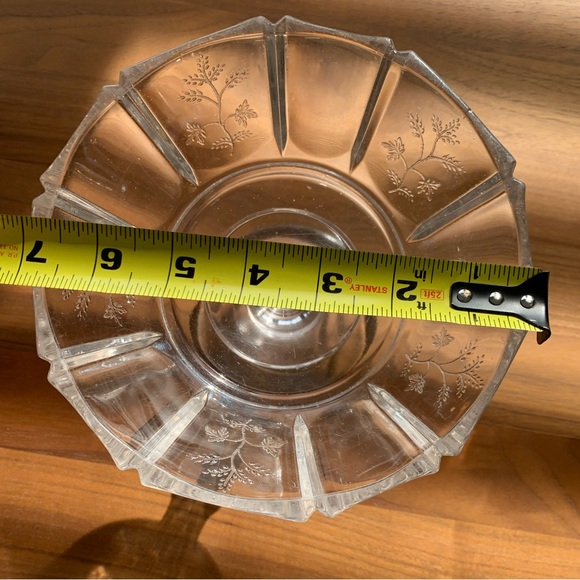 Antique 1885 American Bryce Higbee EAPG pattern glass ‘Sprig’. Pedestal bowl. - Picture 6 of 6